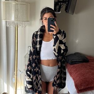 Chic Geometric Knit Cardigan